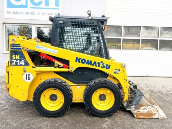 2011 Komatsu SK714