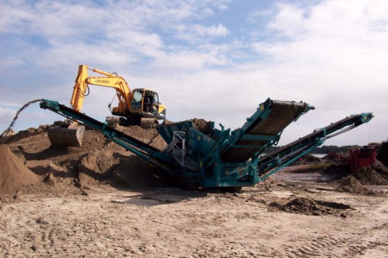 Powerscreen Warrior 800