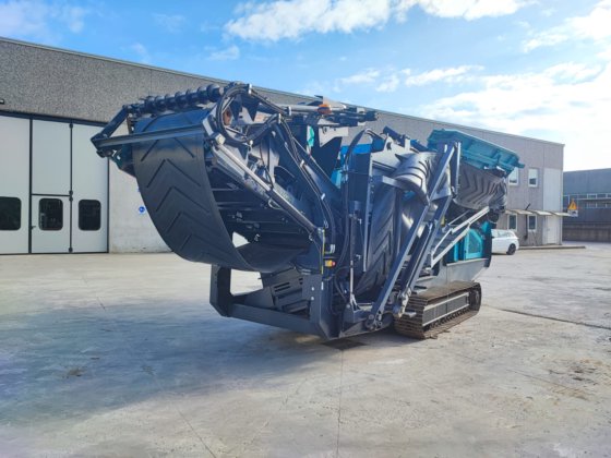 2011 Powerscreen Warrior 800