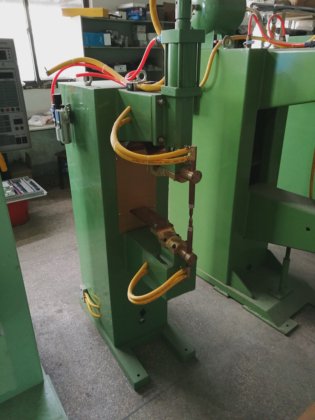 Machine à souder par points/Soudure