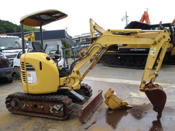 2007 KOMATSU PC20MR-2
