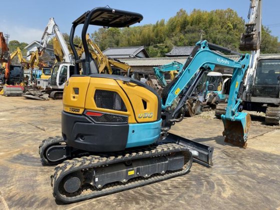 2017 KUBOTA U-30-6