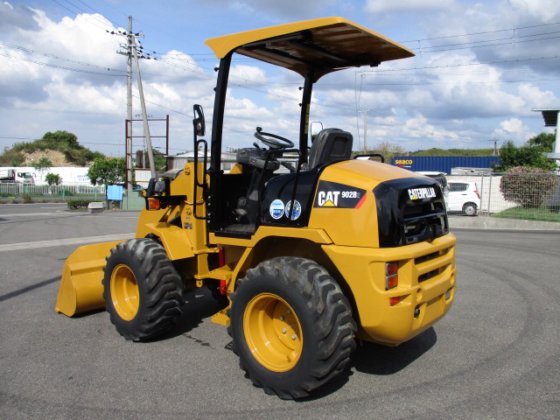 2012 CAT 902B