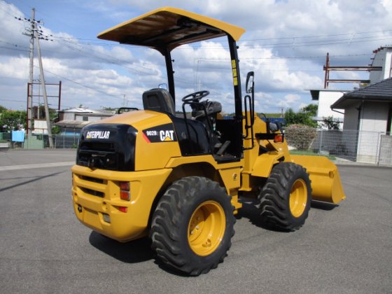2012 CAT 902B