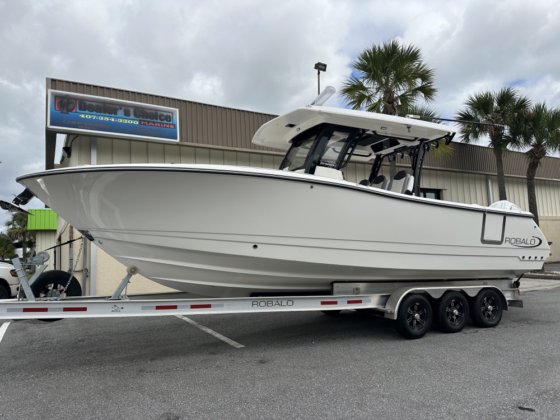 2026 Robalo R300 in Merritt Island, FL, USA