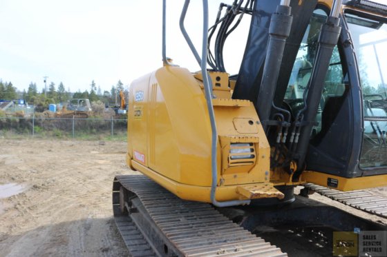 2012 DEERE 135D GRAAFMACHINE