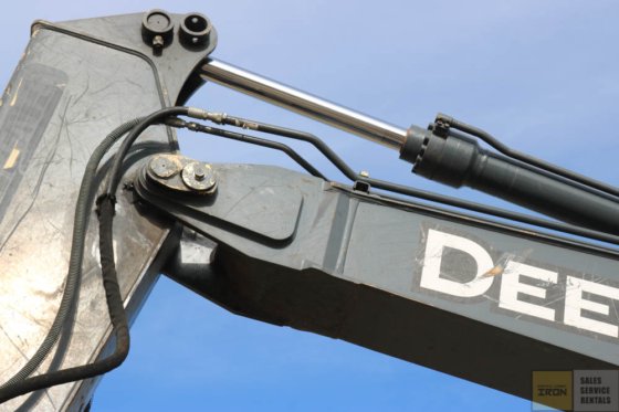 2012 DEERE 135D GRAAFMACHINE