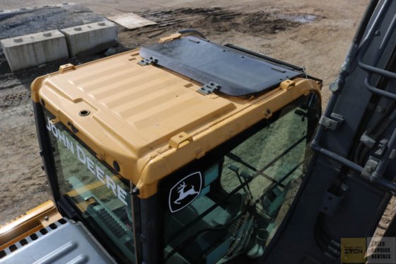 2012 DEERE 135D GRAAFMACHINE