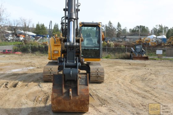 2012 DEERE 135D GRAAFMACHINE