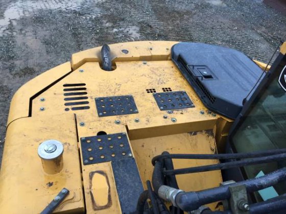 2012 DEERE 135D BAGGER