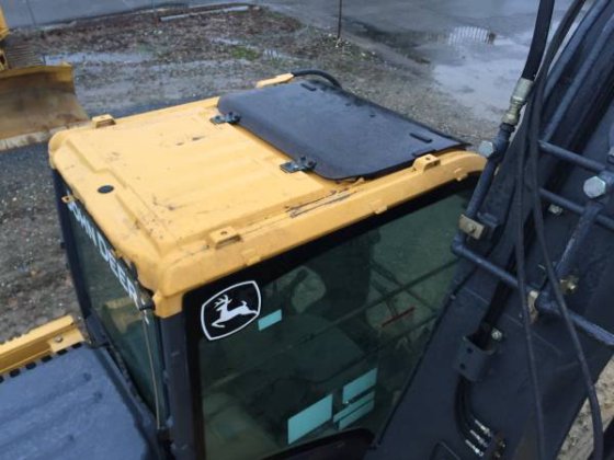 2012 DEERE 135D GRAAFMACHINE