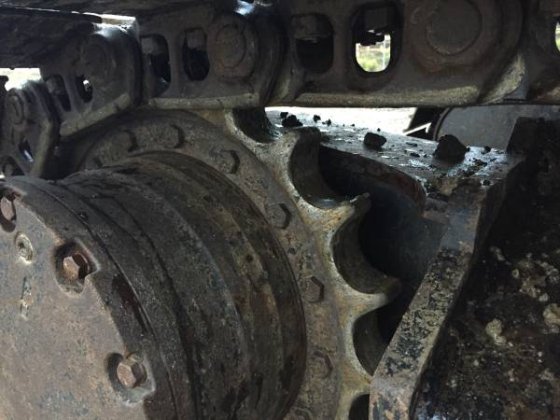 2012 DEERE 135D GRAAFMACHINE