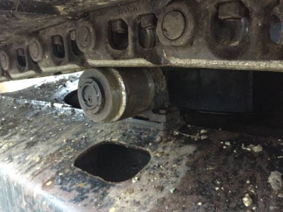 2012 DEERE 135D BAGGER