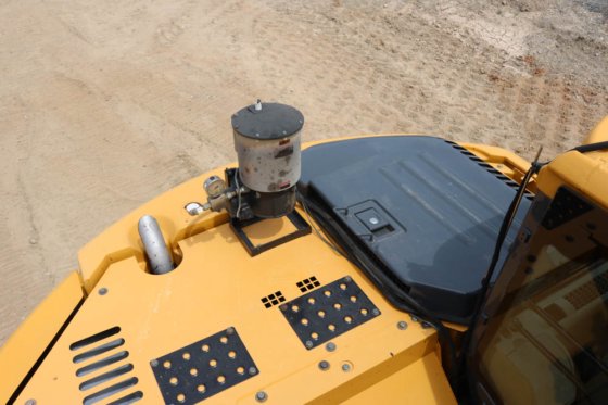 2012 DEERE 135D GRAAFMACHINE