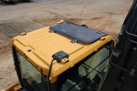 2012 DEERE 135D GRAAFMACHINE