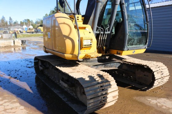 2012 DEERE 135D GRAAFMACHINE