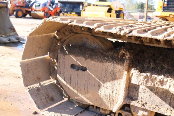 2012 DEERE 135D GRAAFMACHINE