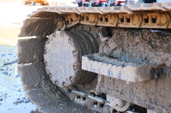 2012 DEERE 135D GRAAFMACHINE