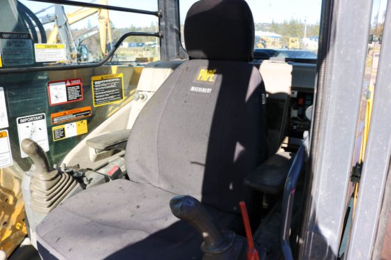 2012 DEERE 135D GRAAFMACHINE