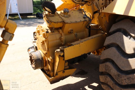 2004 CAT 613C SCHRAPER