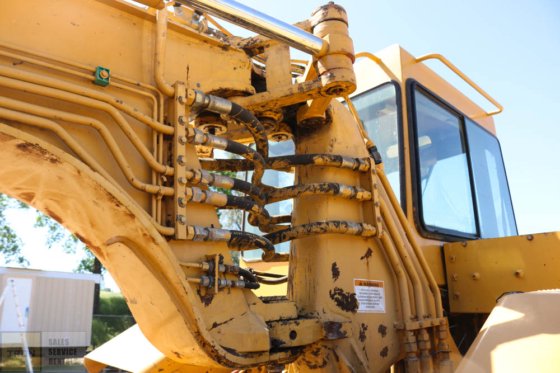2004 CAT 613C SCHRAPER