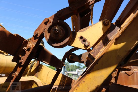 2004 CAT 613C SCHRAPER