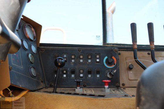 2004 CAT 613C SCHRAPER