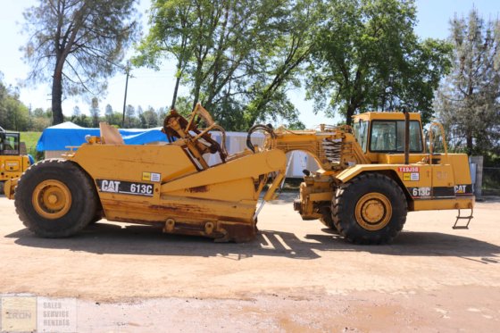 2004 CAT 613C SCHRAPER