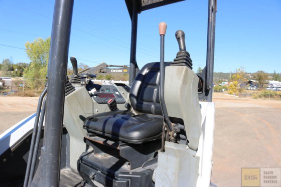 MINI-PELLE BOBCAT E26 2011