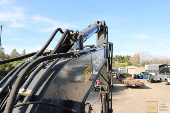 2012 DEERE 120D GRAAFMACHINE