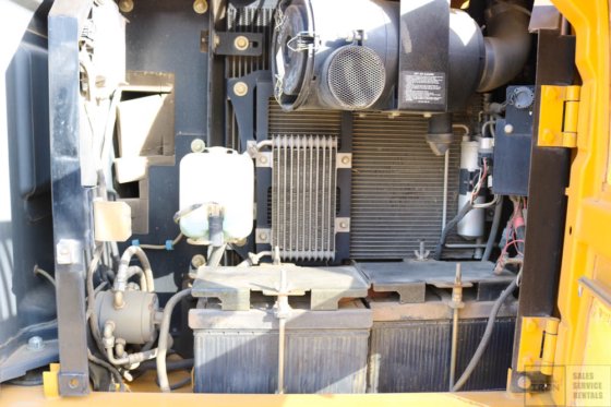 2012 DEERE 120D GRAAFMACHINE