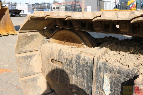 2012 DEERE 120D GRAAFMACHINE