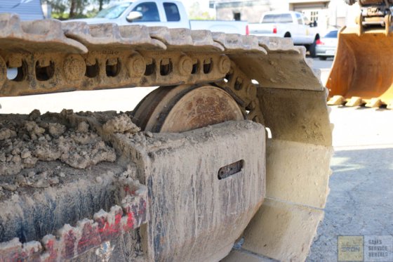 2012 DEERE 120D GRAAFMACHINE