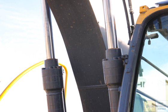 2012 DEERE 120D GRAAFMACHINE