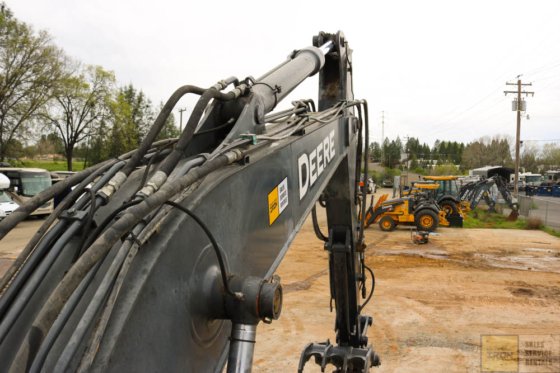 2013 DEERE 135D GRAAFMACHINE