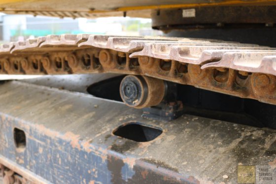 2013 DEERE 135D GRAAFMACHINE