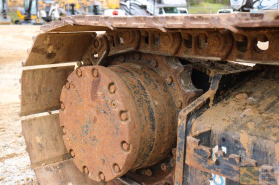 2013 DEERE 135D BAGGER