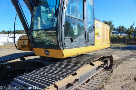 2012 DEERE 200D LC BAGGER