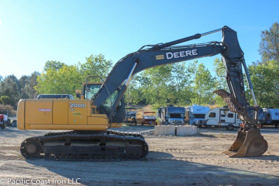 2012 DEERE 200D LC BAGGER