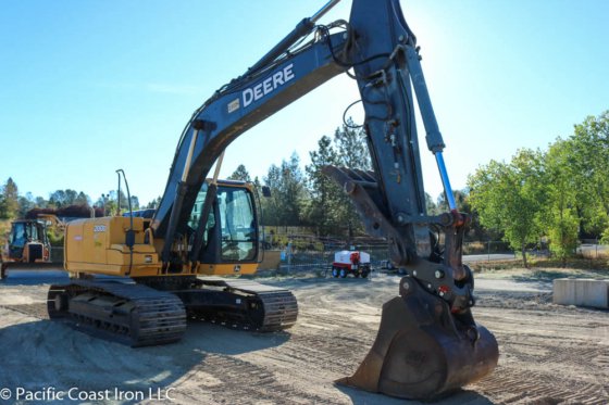 2012 DEERE 200D LC BAGGER