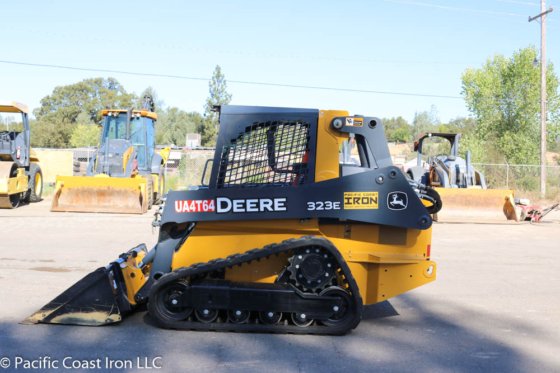 2017 DEERE 323E KOMPAKTLADER