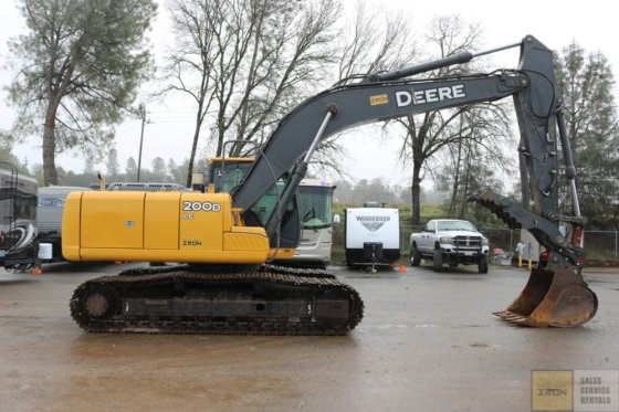 2012 DEERE 200D LC GRAAFMACHINE