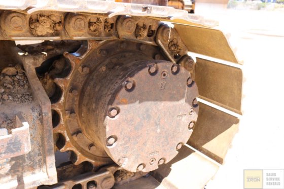 2012 DEERE 135D BAGGER