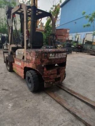 Manitou 4轮平衡式叉车