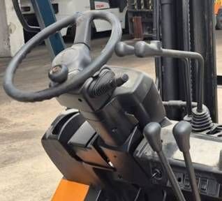 丰田四轮平衡重叉车