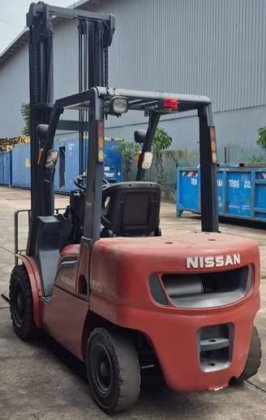 日産 4輪カウンターバランスフォークリフト