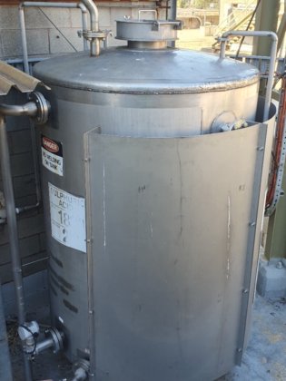 ステンレス鋼計量タンク（硫酸）