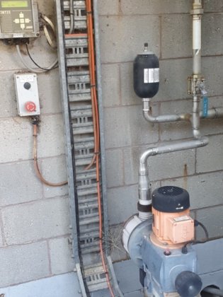 ステンレス鋼計量タンク（硫酸）