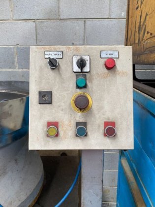 Allen Engineering Vibratory Feeder