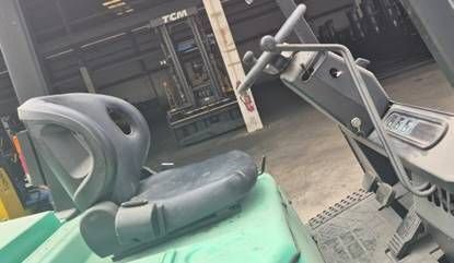 住友耶鲁四轮平衡式叉车